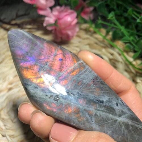 Labradorite palm1932