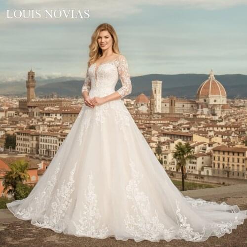 Louis Novias Sexy Deep V-neck Embroidery Decal Tulle Dream Long Sleeve Bohemian Princess Bride Lace Wedding Dress Customization