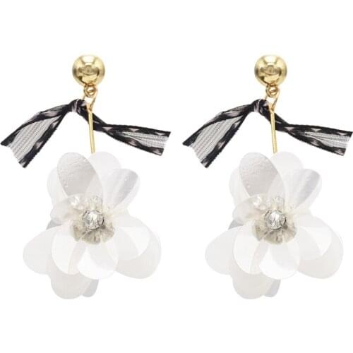 Romantic White Black Sequins Flower Drop Earrings for Women Bridal pendientes Statement Earring Party Jewelry New Year Gift