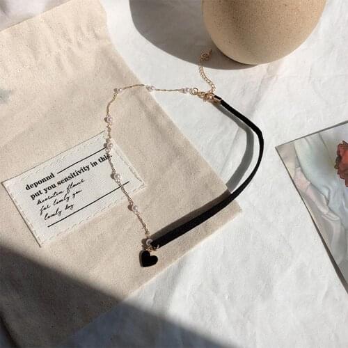 Rope Necklace Short Small Red Heart Pendant Temperament Red Love Necklace Pearl Clavicle Chain Necklace Women Wedding Jewelry