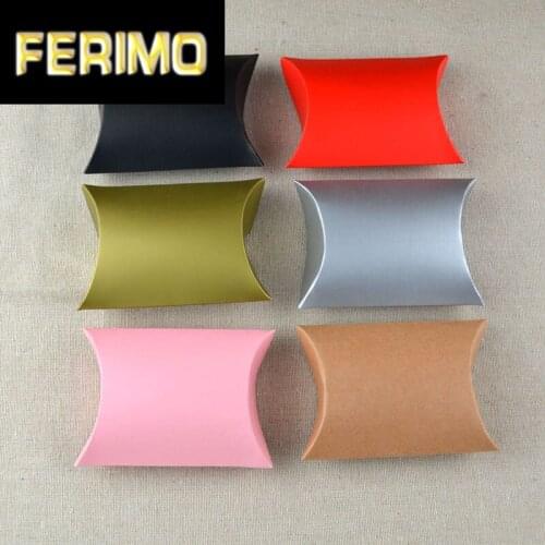50pcs Kraft Pillow Shape Gift Box European Candy Box New Style 7 Colors Pillow Gift Paper Box for Wedding Party Favor Decor