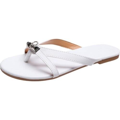 Summer Flip-flops Metal Decoration Women Sandals Color Matching Beach Wear Casual All-match Flat Sandals and Slippers