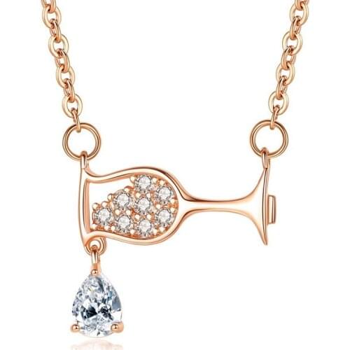 Fashion Drop Crystal Wine Glass Pendant Necklace for Women Rhinestone Necklaces Christmas Gifts for Women Birthday Party Jewelry