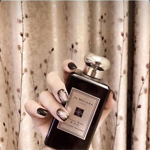 New arrivval beautiful black pure color with gold foil decoration fake nails Social punk style false nails with designs lady