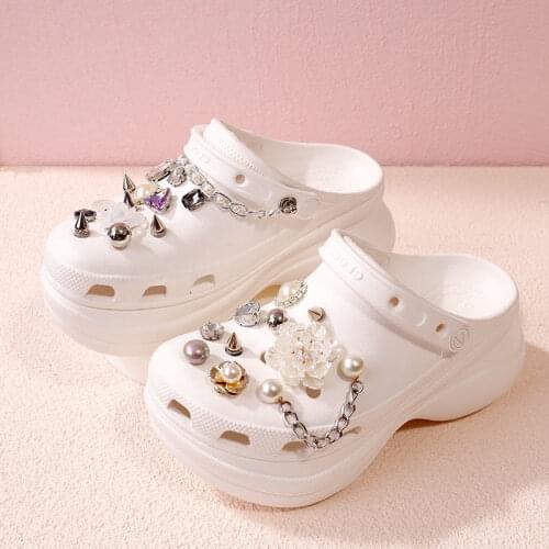New Fashion Shoes Charms for Croc Luxury Women Vintage DIY Clogs Decoration Flowers Rhinestone Clogs Shoe Buckle Temperament