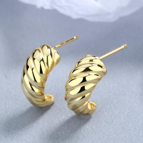 Morivovog 925 Sterling Silver Twist Horns C Earrings for Women Elegant Chic Temperament Stud Earrings 2021 Minimalist Jewelry