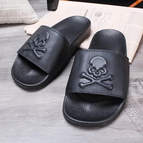Women/Man Luxury Fashion Slippers Summer Indoor Soft Flip Flops Home Beach Shoe Couple Non-Slip Sandals Ladies Skull Tide Slides