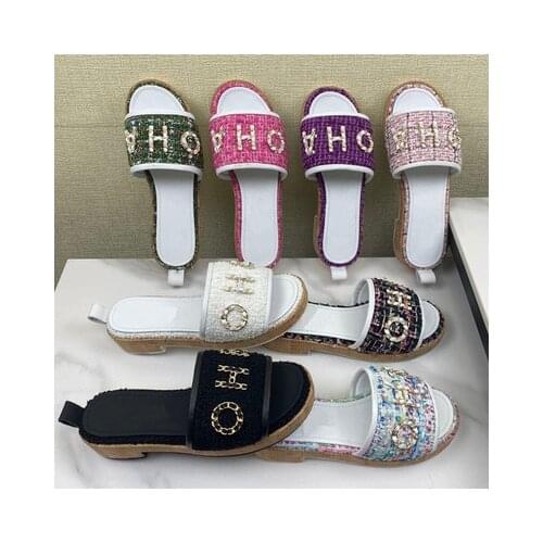 Sandals 2021 designer new comfortable thick heel slippers ladies outdoor beach slippers fashion gifts