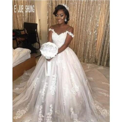 E JUE SHUNG New Arrival African Ball Gown Wedding Dresses Off Shoulder Lace Appliques Bridal Gowns vestido de noiva