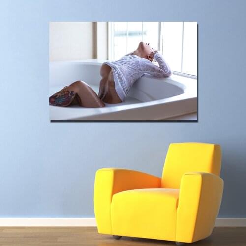 Bathing Girl Wall Art Poster Canvas Painting Wall Picture for Living Room Home Decor