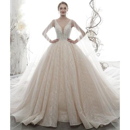 C Sexy col en V Europe Style robe de mariée cristal perles haut robe de bal Vintage dentelle robe de mariée princesse