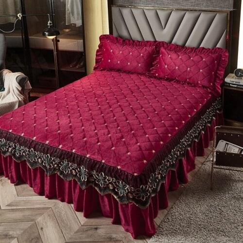 Luxury Embroidery Bedspread Thicken Plush Quilted Bed Skirt Winter Warm Soft Velvet King Size Bed Cover Not Including Pillowcase