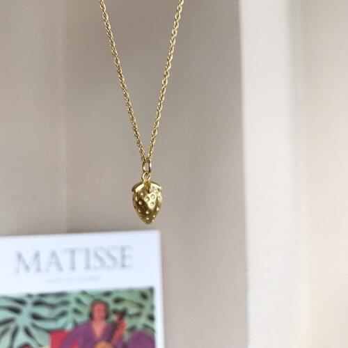 Morivovog 925 Sterling Silver Strawberry Pendant Necklace Gold Color Stylish Necklace for Women Festival Jewelry Beautiful Gift