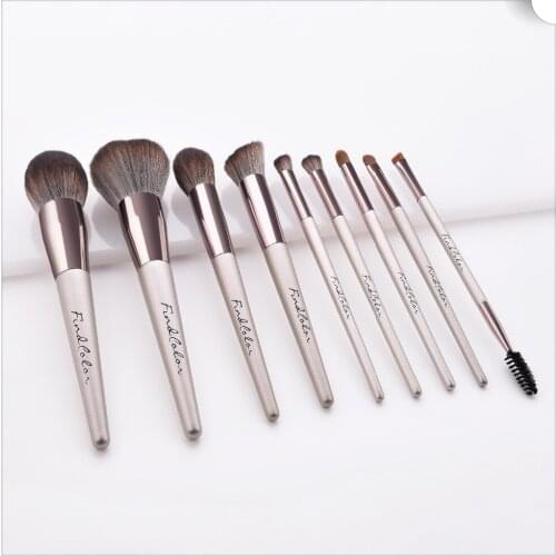 Single Fluffy Flame Makeup Brushes Contour Concealer Cosmetic Tools for Liquid Eyelash Eyeshadow Powder Face Essential Brushes
