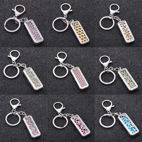 Rectangle Magnetic Hollow Keychain Stainless Steel Perfume Essential Oil Diffuser Locket Aromatherapy Keychain Exquisite Jewelry
