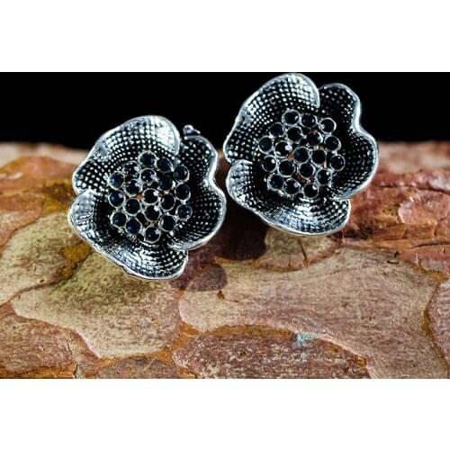 Vintage Ethnic Sun Flower Stud Earrings for Women Gift Boho Lovely Antique Silver Color Earring Studs Indian Jewelry P4D343
