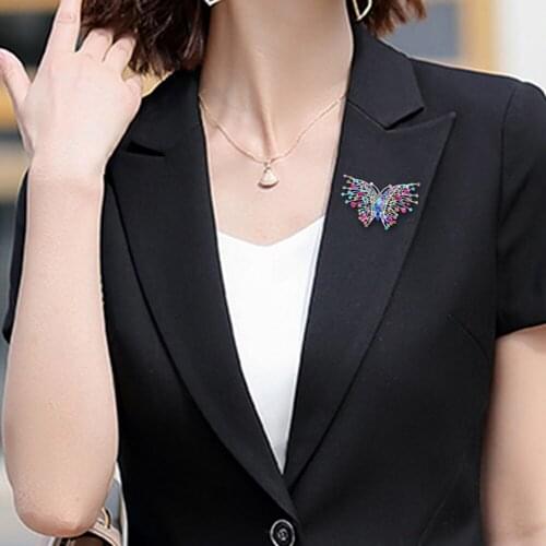 Harong Fashion Crystal Big Butterfly Enamel Badge Pin Creativity Jewelry for Women Party Clothes Lapel Pin Brooch High Quality