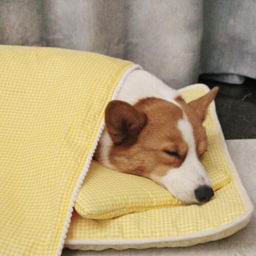 Changer De Vie Dog Beds