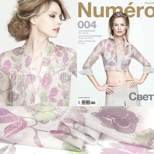 The overseas supply of combed cotton nylon fabric elegant vanilla slide through the skinny, high-end fashion catwalk cloth