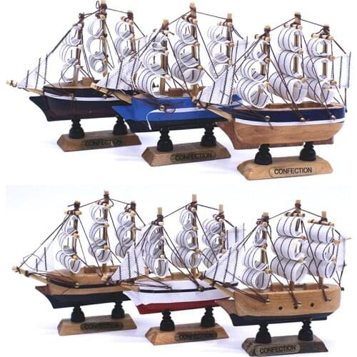 Wooden Crafts Sailing Boat Figurine Ornament Vintage Simulation Sailboat Model