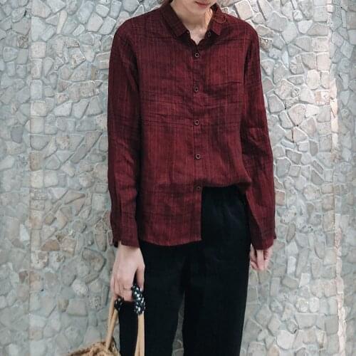 Autumn / winter 2020 new womens Korean large literary stripe Plaid Cotton Linen Lapel long sleeve bottom shirt