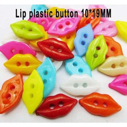 100PCS lip button sewing decorative Dyed Plastic buttons cartoon coat boots sewing clothes accessory P-253