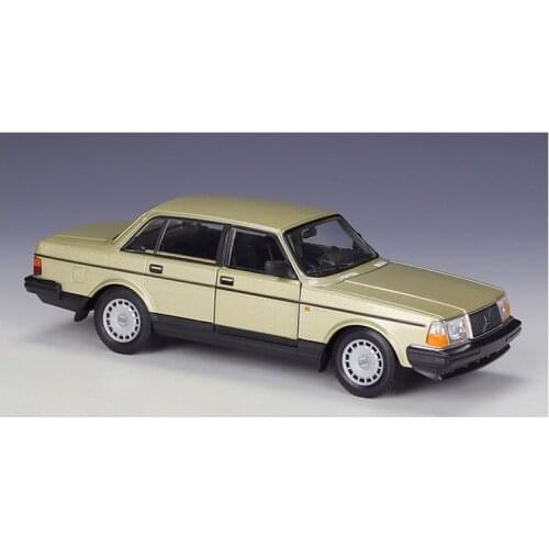 WELLY 1/24 VOLVO 240GL Simulation Model Alloy Car