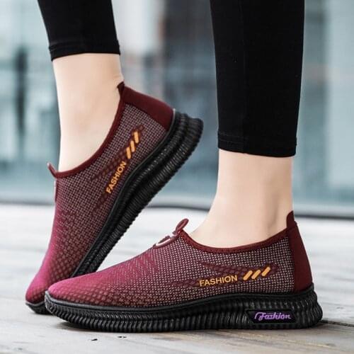 Lightweight sneakers ladies summer walking shoes breathable mesh ladies sneakers sneakers ladies jogging shoes low sneakers 2021