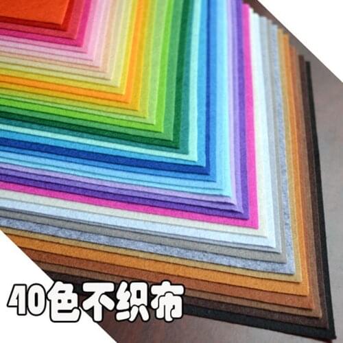 2016New 40pcs Non Woven Felt Fabric 1mm Thickness Polyester Cloth Felts DIY Bundle For Sewing Dolls Crafts 15x15cm 3sizes