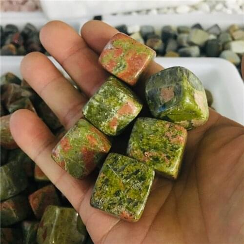 Natural crystal flower green large granule four square fish tank flowerpot landscaping decoration ore specimens