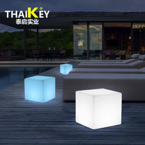 Light Up CORELESS 16 COLORS Cube 15CM/20CM LED Waterproof Decorative Battery Operated GARDEN Table Lamps For Bar,Hotel,PUB CUBE