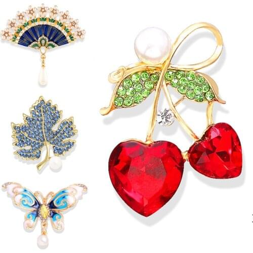 New Popular Pearl Rhinestone Brooch Pin Elegant Women Flower Brooches Party Banquet Weddings Jewelry Gifts