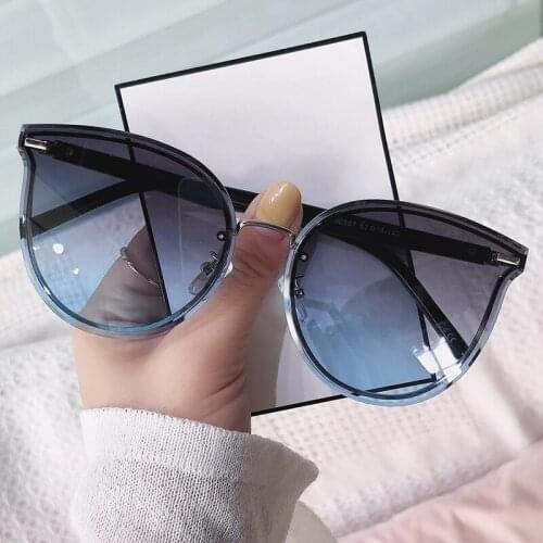 LAMOFUR Fashion Sunglasses Female 2021 New Tide Round Face UV400 Protection Sunglasses Big Face Slim Glasses Myopia 50597