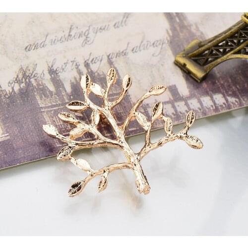 YADA INS Gold Christmas Tree Pins&Brooches for Women Men Clothes Scarf buckle collar jewelry Plant Potted pins Brooches BH200054
