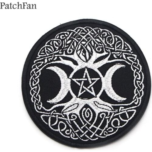 Patchfan Triple Moon Goddess Patches DIY Embroidered badges Iron/Sew on hat bag shoe Applique Home Garden A0792