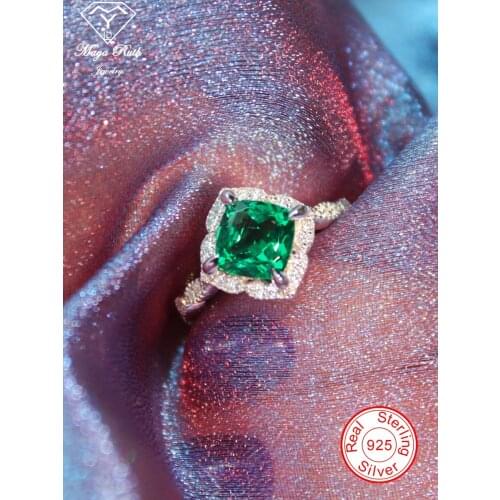 Lab Created Emerald Gemstone Dating Ring Green Real 925 Sterling Silver Party For Women Vintage Charms For Jewelry Making Retro