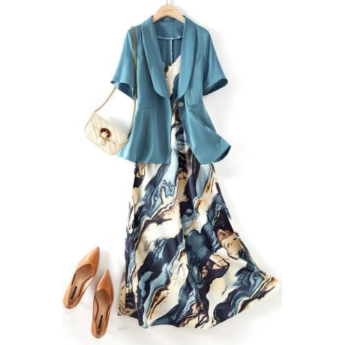 ONEIGHTWENTY Womens Evening Suits