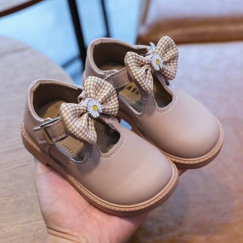 Spring Girls Leather Shoes Cut-outs Retro Kids Sport Shoes for Girls Princess Anti-slip Sneakers Baby Girls Party Dress Shoes