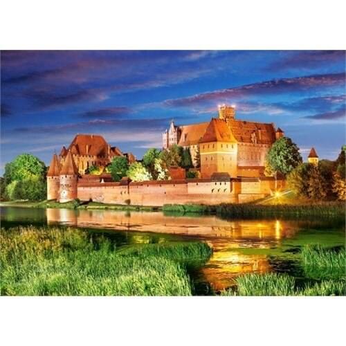 Castorland Malbork Castle (Poland)-1000 Piece Jigsaw Puzzle