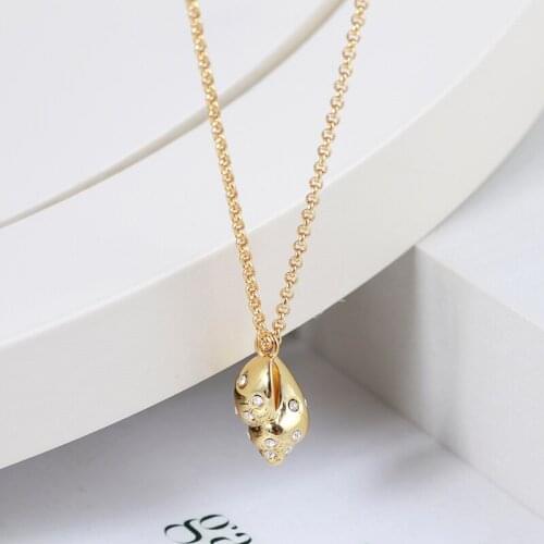European and American Design Ocean Wind Gold-plated Shell Conch Pendant Necklace Diamond Couple