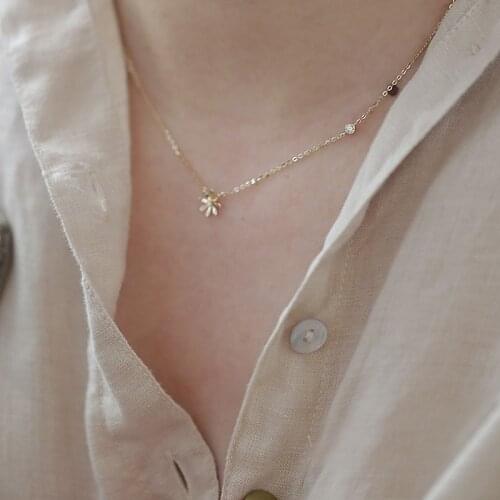 VENTFILLE 925 Sterling Silver Korean Version Simple Daisy Pendant Clavicle Chain Necklace Women Cute Sweet Plating Party Jewelry