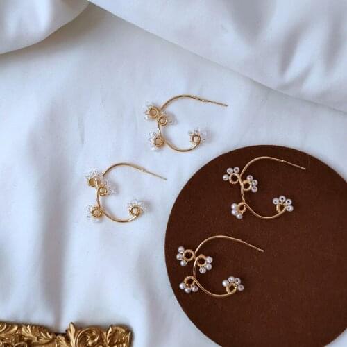 Female Creative Earrings Stud Earrings Handmade Earrings Fashion Jewelry for Women Contracted But Not Simple