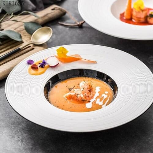 Western-style 11.5-inch White Ceramic Plate Art Round Brushed Hat Dinner Plate Dessert Salad Display Plate Table Decoration Gift