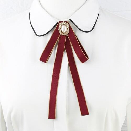 Korean Pearl Bow Tie Brooch British Womens Girls College Style Sweet Uniform Shirt Accessories Collars Flower Bow Womens Gift