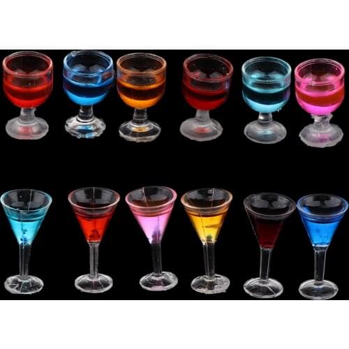 12 Pieces Sharp & Round Cocktail Glasses Fashion Drink Goblets with 6 Colors for 1/12 Dollhouse Bar Accessories Table Decoration