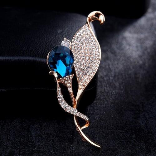 Vintage Fashion Luxury Elegant Big Blue Crystal Leaf Flower Brooches Gold Color Rhinestone Alloy Plant Brooch Lady Party Pins Gi