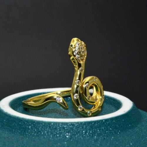 New Arrival Gold Silver Color Plating Twined and Dancing Snake Shape Open Women Punk Rings CZ Stone Setting Party Jewelry