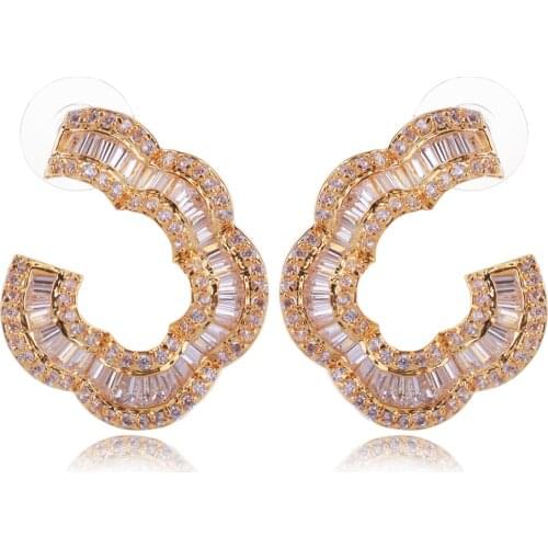 Office Ladies Deluxe Drop Earrings White Color Cubic Zirconia Micro Pave Setting Women earring Propose Marriage