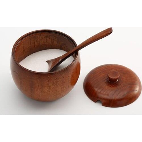 Solid Wood Seasoning Pot Creative Seasoning Bottle Wooden Retro Wooden Salt Shaker With Lid Seasoning Pot Kitchen Accessories