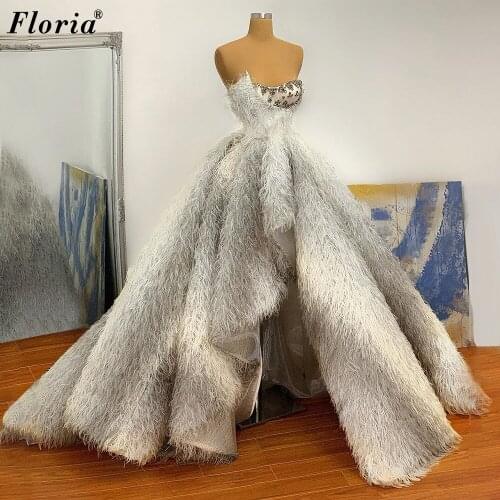 Silver Feathers Strapless Evening Dresses 2021 Gorgeous Hi-Lo Evening Gowns Crystals Red Carpet Runaway Dresses Ceremony Gowns